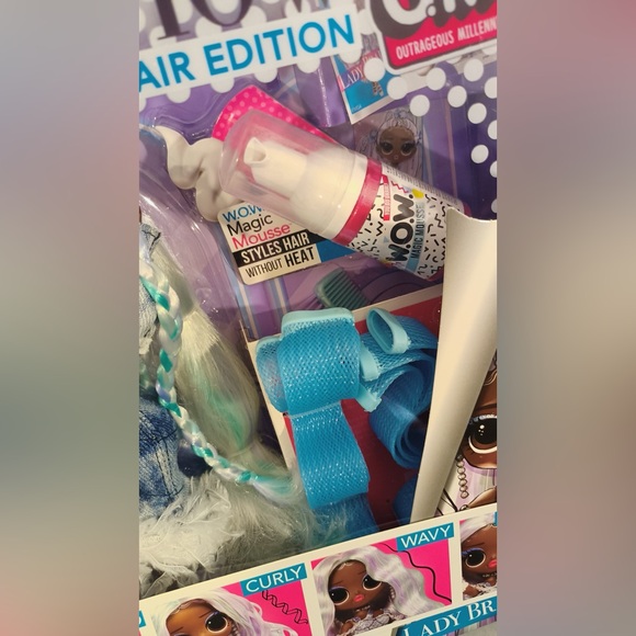 L.O.L. Surprise! OMG Lady Braids Doll with Transforming Hairstyles - Picture 13 of 16